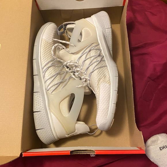 Nike Free Viritous - Picture 2 of 10